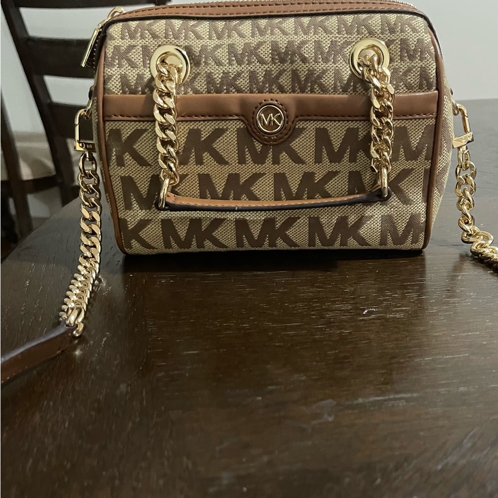 Michael Kors Extra small logo satchel